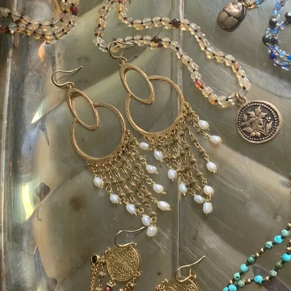 Handmade pearl duster earrings - Picture 4 of 9